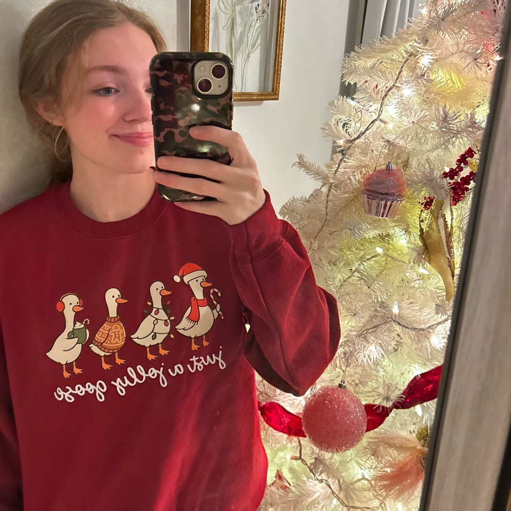 Gildan Red Sweatshirt with Festive Duck Design
